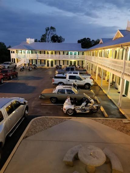 Key West Inn - Tuscumbia Eksteriør billede