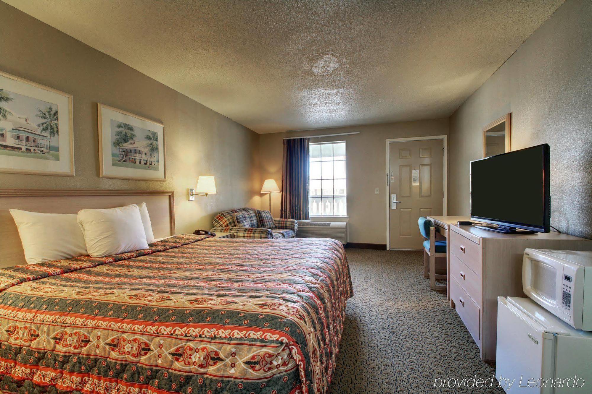 Key West Inn - Tuscumbia Eksteriør billede